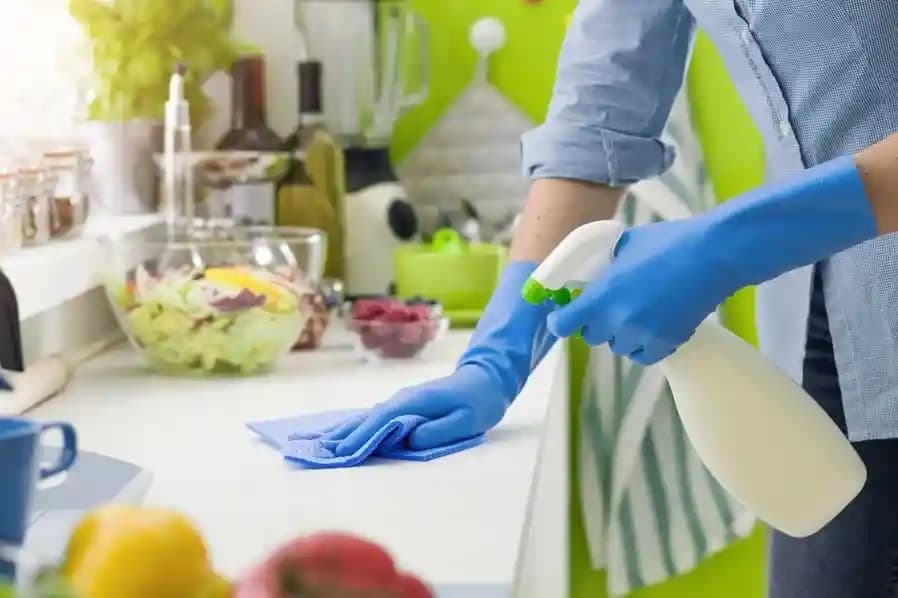 Cleaning kitchen surfaces